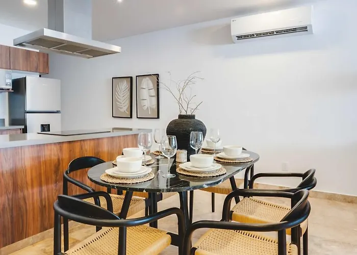 Apartamento Luxury 2br Retreat With Private Pool & *