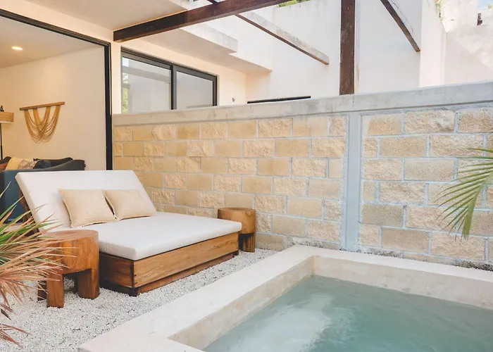 Luxury 2br Retreat With Private Pool &
